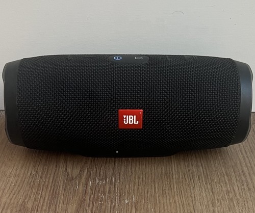 Jbl charge speaker - 3, works